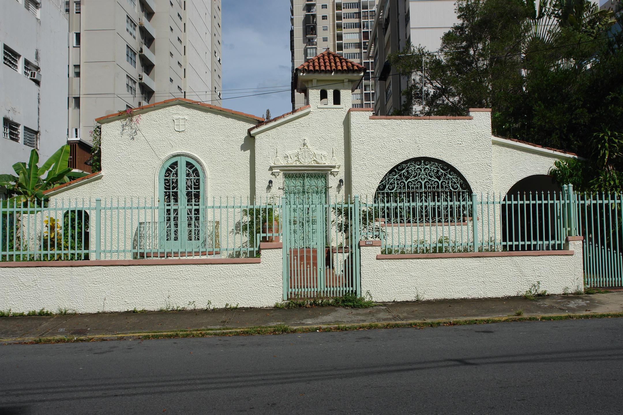 Casa en la calle K.F. Krug 105 - San Juan (Condado) - 2011 00001